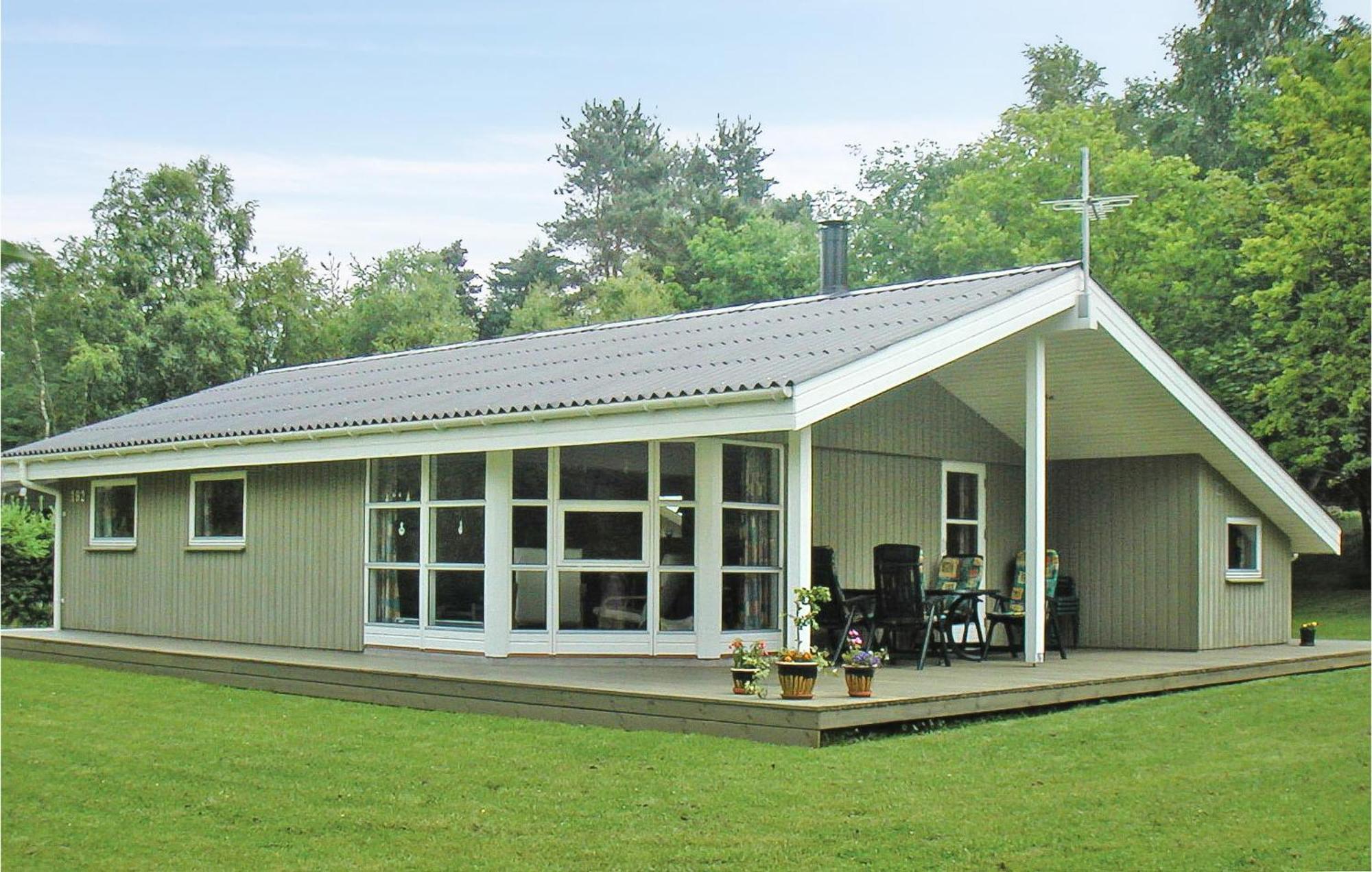 3 Bedroom Cozy Home In Farvang Exterior photo
