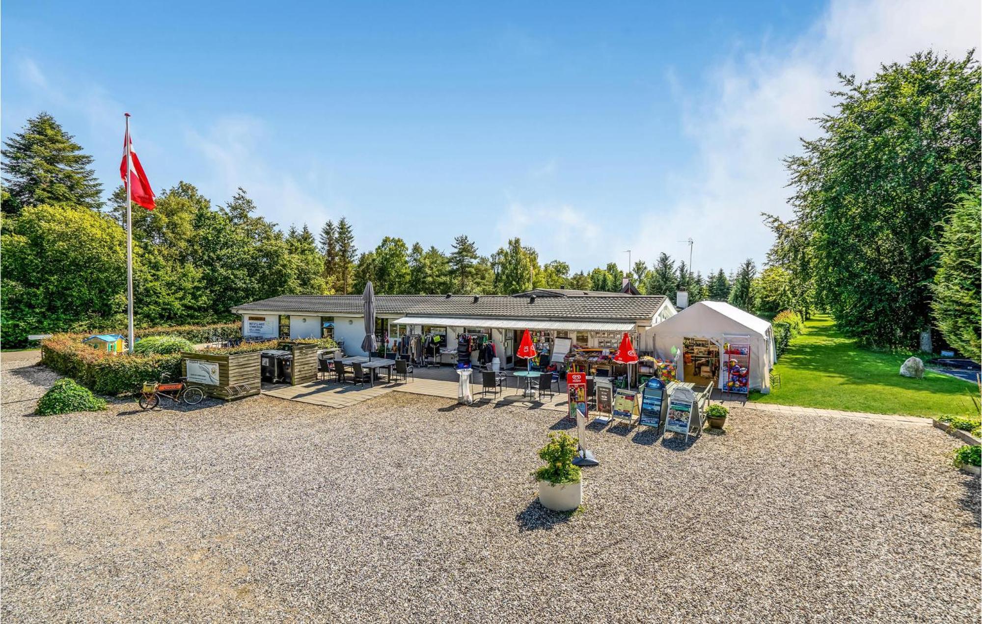 3 Bedroom Cozy Home In Farvang Exterior photo